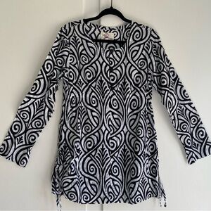 Title nine Black and White Swirl-Print Tunic